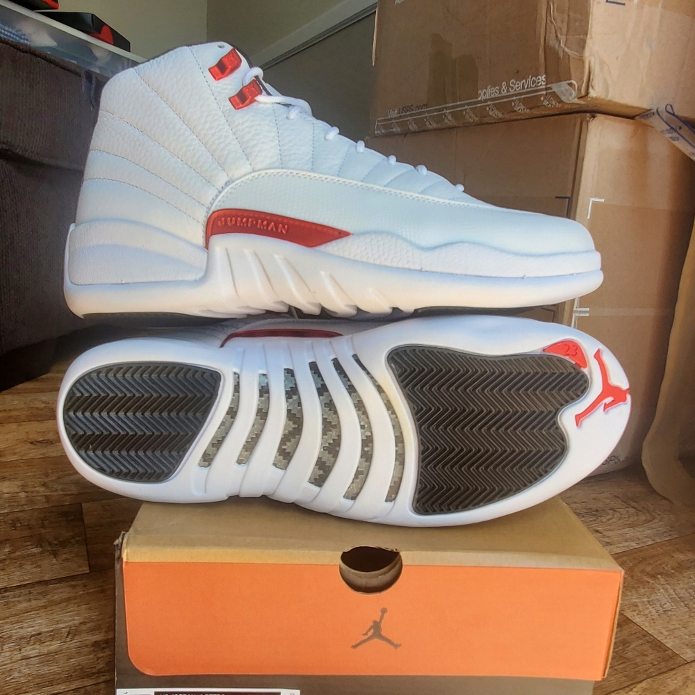 Air Jordan Retro 12 Twist